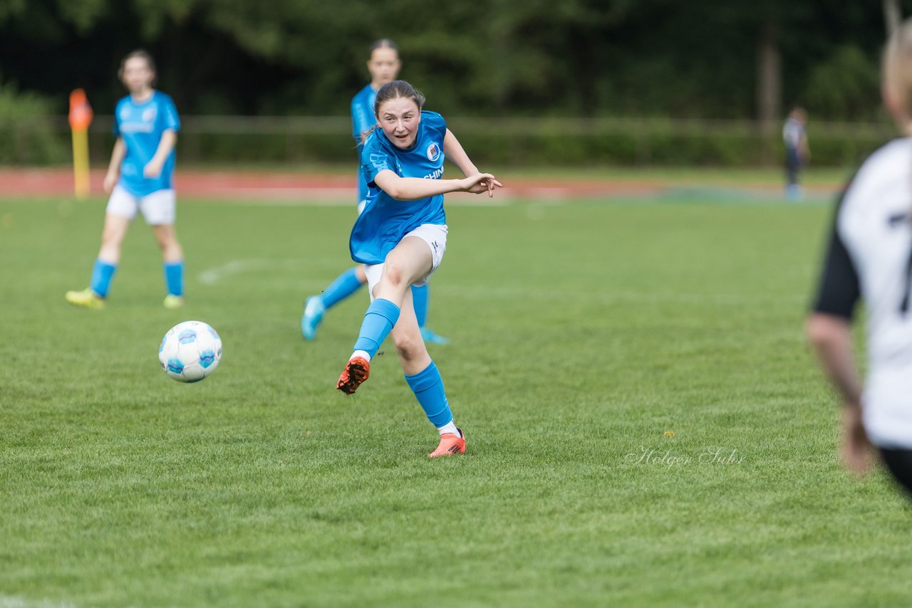 Bild 125 - wBJ VfL Pinneberg - Germania Schnelsen : Ergebnis: 15:1